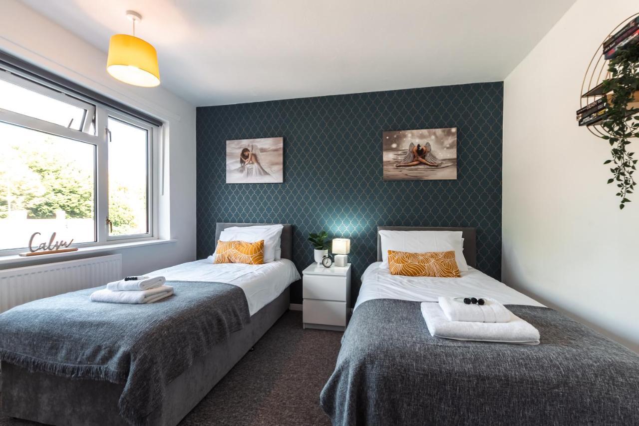 3 Bedrooms House Ideal For Long Stays! Саутгемптон Экстерьер фото